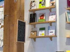 -猫的天空之城概念书店(丽江古城饮玉巷店)