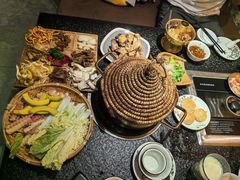 -小锅巴纳西餐厅