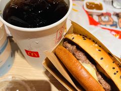 -麦当劳(CP静安店)
