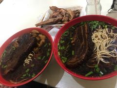 -小龙大肉面馆