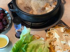 -蘑统田下·野生菌火锅
