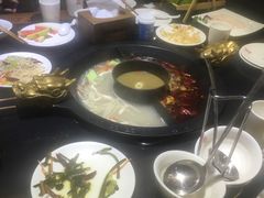 -重庆德庄火锅(体育中心店)