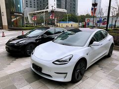 -TESLA 特斯拉(上海太古汇体验店)