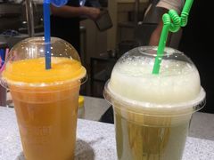 芒果雪梨汁-每日新鲜水果吧(黄浦来福士店)