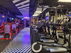 -极客游泳健身(王府井店)