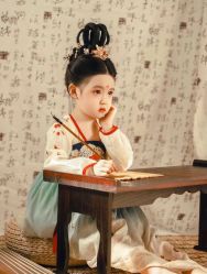 -萌咔奇奇儿童摄影(宝安总店)