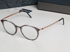 -目艮眼镜SHOWROOM(品牌集合店)