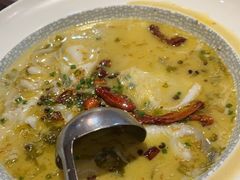 -鱼亨小鲜酸菜鱼(大信店)