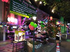 -Green Tree Rest. & Pub