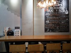 大堂-HELLO 27 意面·沙拉·帕尼尼