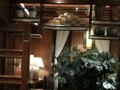 -八府香鸭·啫啫煲(华山路店)