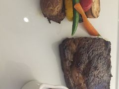-广州塔卢特斯法国旋转餐厅