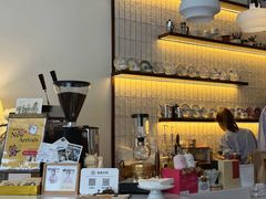 -Café Monson