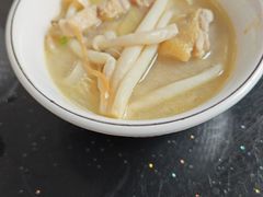 -南渝食府.墨脱石锅松茸鸡