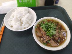 -万盛园炖肉馆(云峰店)
