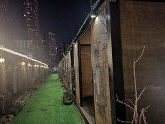 -冰冰龙虾·江湖菜·花园江景餐厅