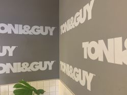 -TONI&GUY