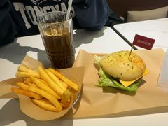-必胜客(松雷店)