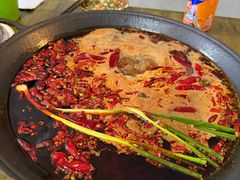 -黄潇洒老火锅(九眼桥宏济巷店)