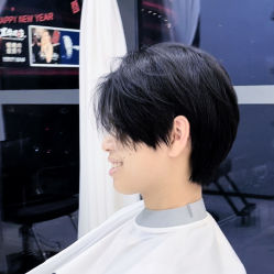 -U·NI SALON 造型