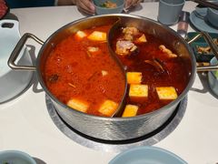 猪手鸳鸯锅-小街猪手(团结湖店)