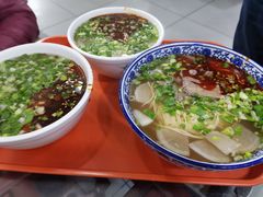 -牛一嘴·兰州牛肉面·大盘鸡(财富中心店)