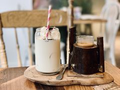 -FLOVIE FLORIST CAFE