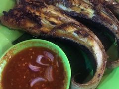 -明记烧鱼美味店