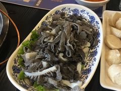 -楼外楼大刀肉传统火锅(西安大路店)