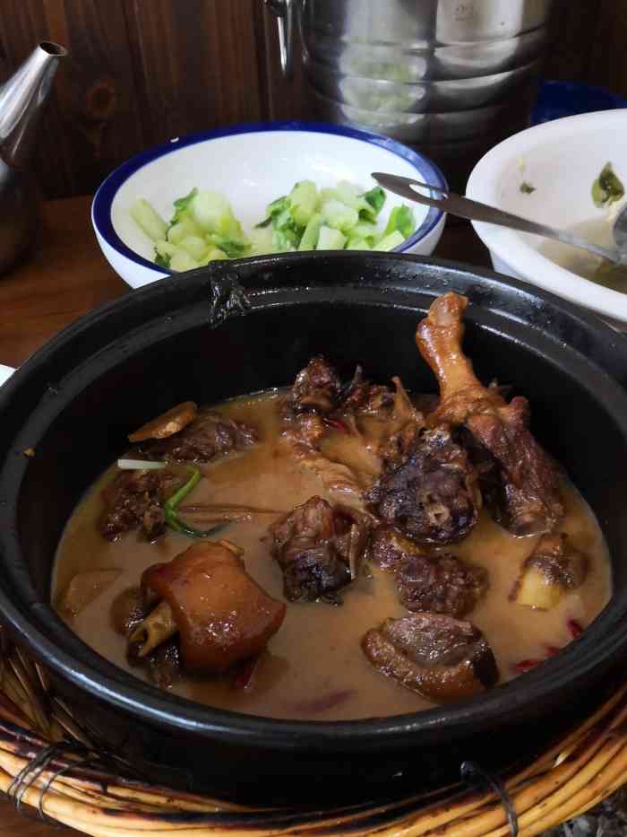 食膳人家(双牌店)-"菜蛮好吃,喜欢来,经常来的.服务态度也很.