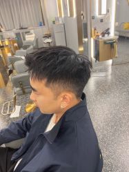 点击看大图 -即型男士理发工作室