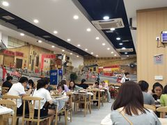 -江城燕子大排档(江汉路步行街店)