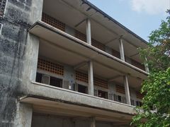 -吐斯廉屠杀博物馆