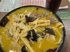 -肥汁米蘭香港米线(定西路店)