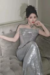 -衣贝姿婚纱礼服馆