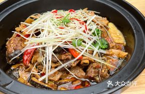 Stewed Chicken with Pig Intestines