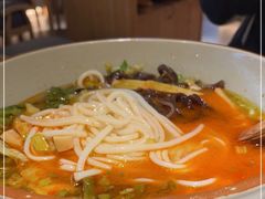 -百春原湖南牛肉粉(百联世纪店)