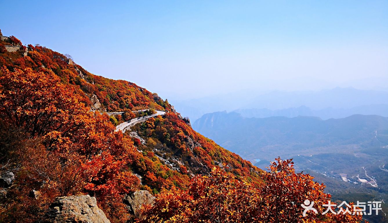 把车开上百花山