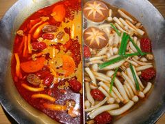 台式麻辣锅-湊湊火锅·茶憩(杭州湖滨银泰in77店)