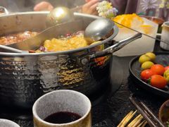 -鹿鸣山草本茶香火锅(园西路店)