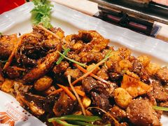-丝路天山酒店(国际大巴扎店)