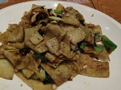 -黄泥岗·地道湖北菜(奥特莱斯店)