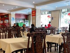大堂-鑫巴蜀小镇 · 水煮鱼专研店(玉桥店)