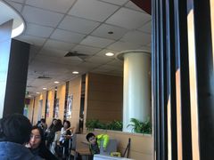 大堂-麦当劳(展览路店)