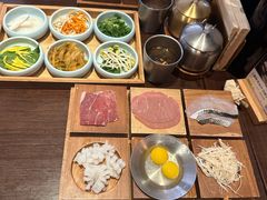 -银米·云南传统过桥米线(双廊黑金冠店)