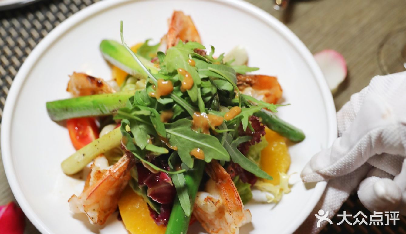 魔都探店|唯美西餐，我被圣丹尼种草啦 