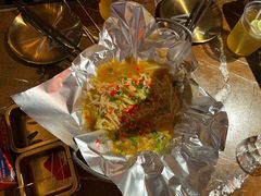 -何师烧烤·小龙虾·江湖川菜·精酿啤酒(成温店)