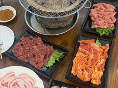 -韩风烤牛肉冷面店