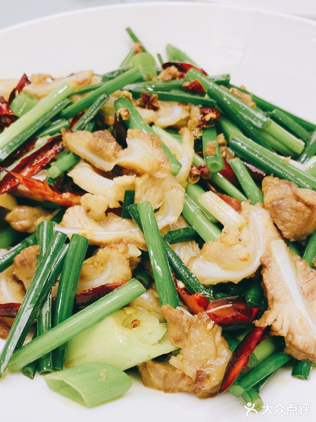 苍蝇馆子夜宵也在水平线上