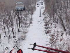 -亚布力新体委滑雪场